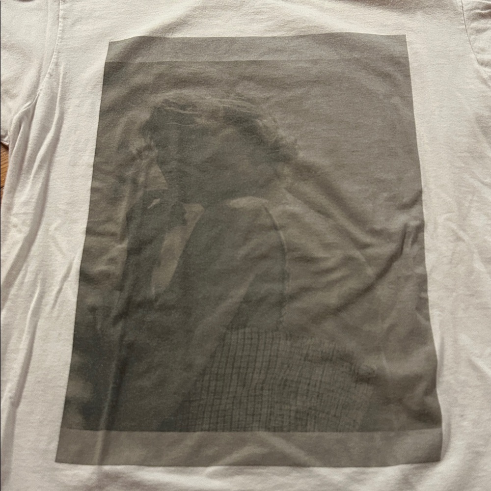 RARE Taylor Swift Folklore t-shirt size Large - Picture 7 of 7